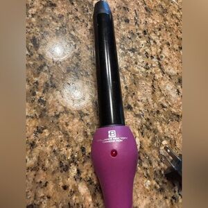 Brilliance New York Curling Iron